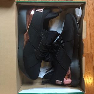 PUMA Muse Metal Sneakers NEW in Box